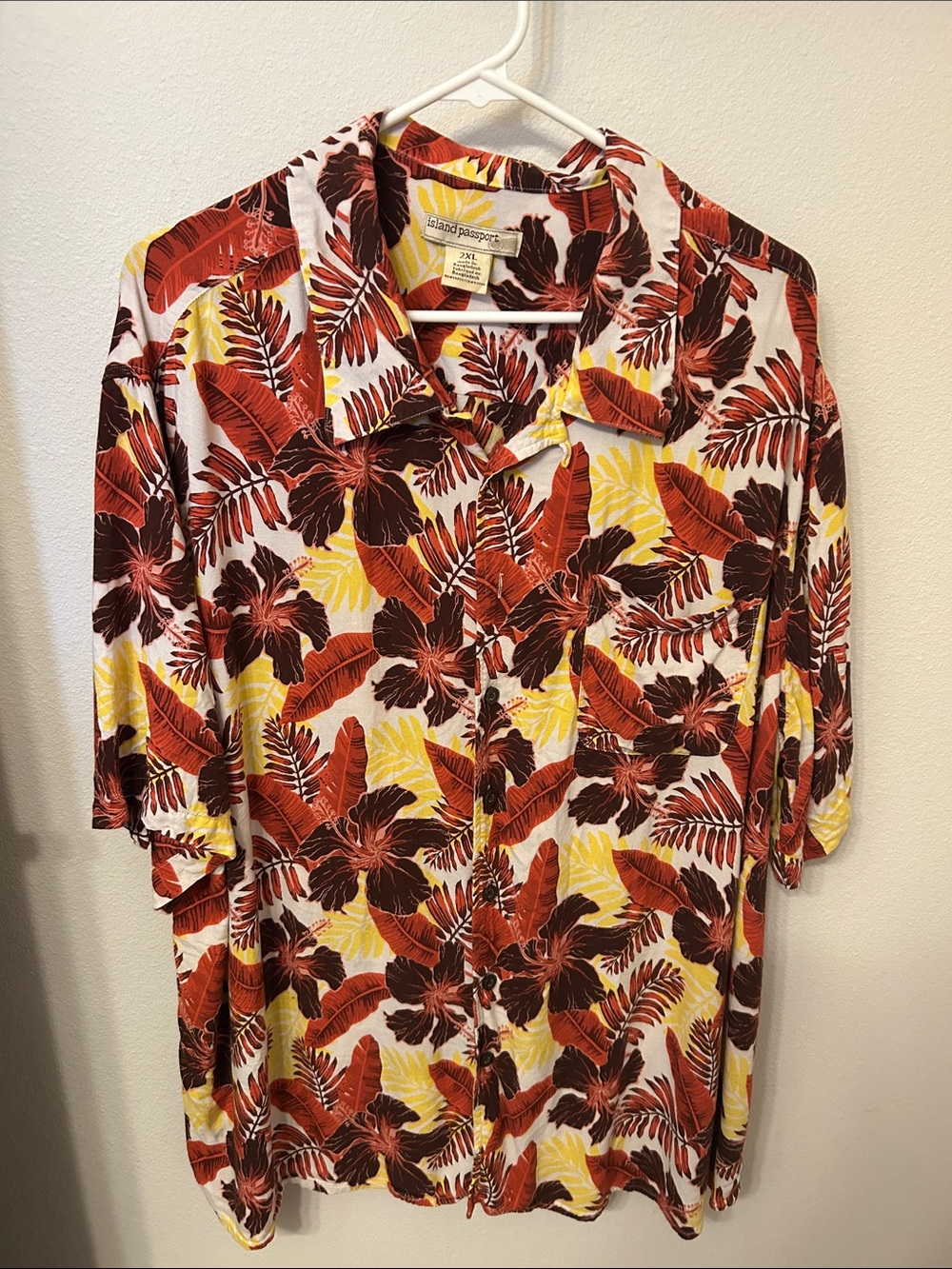 Island Passport Men's Short-Sleeve Hawaiian Camp Shirt - Red, Brown & Yellow 2XL